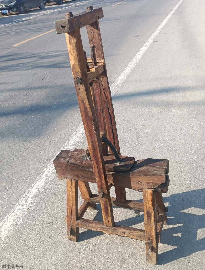 民国时期做鞭炮的工具.jpg