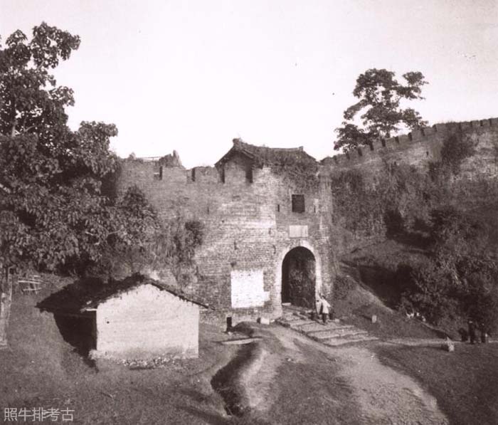 和平县西门及城墙.jpg